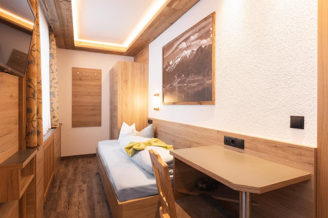 Hotel Appartement Platzergasse Fiss Exterior foto